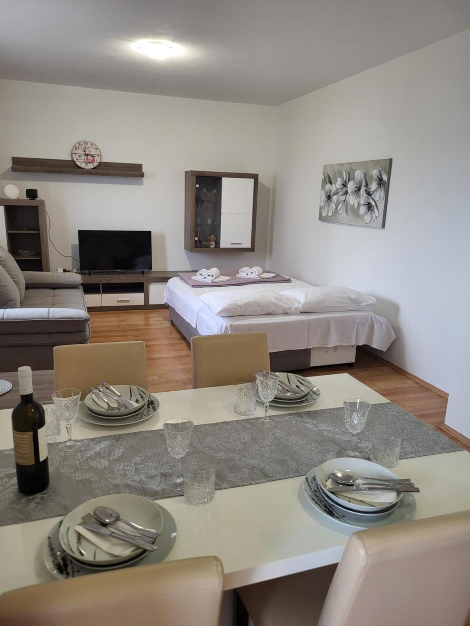 Apartmani Goga Стариград-Пакленица Экстерьер фото