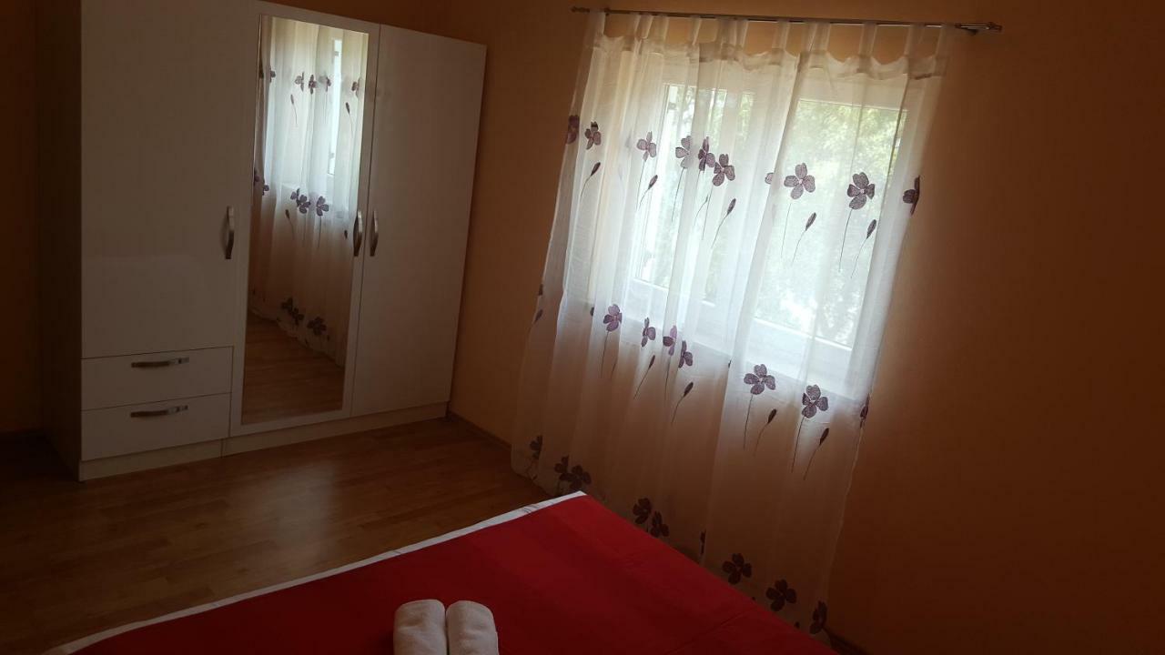 Apartmani Goga Стариград-Пакленица Экстерьер фото